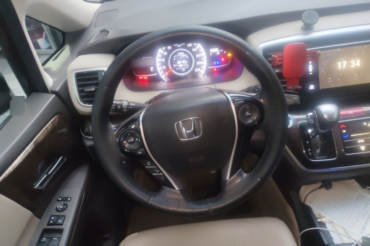 2015 Honda Odyssey - Main View