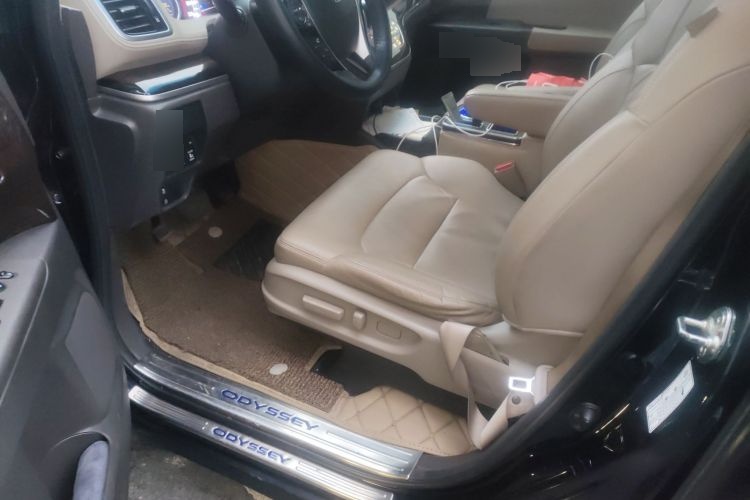 2015 Honda Odyssey - Main View