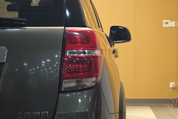 2017 Chevrolet Captiva - Main View