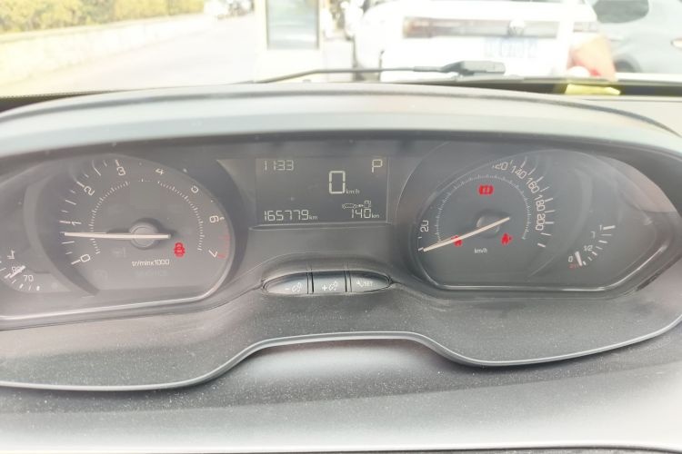 2014 Peugeot 16l Automatic Trendy Version C161741926410220 - Main View