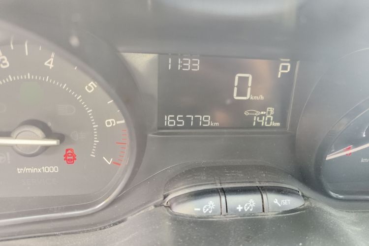 2014 Peugeot 16l Automatic Trendy Version C161741926410220 - Main View