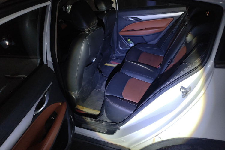 2018 Geely 远景S1 - Main View