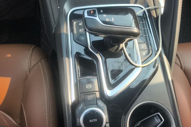 2020 SAIC MAXUS MAXUS D90 Pro - Main View