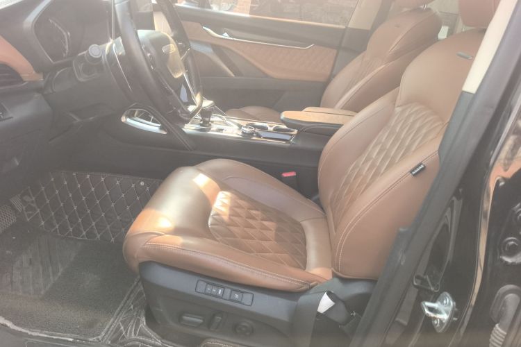 2020 SAIC MAXUS MAXUS D90 Pro - Main View