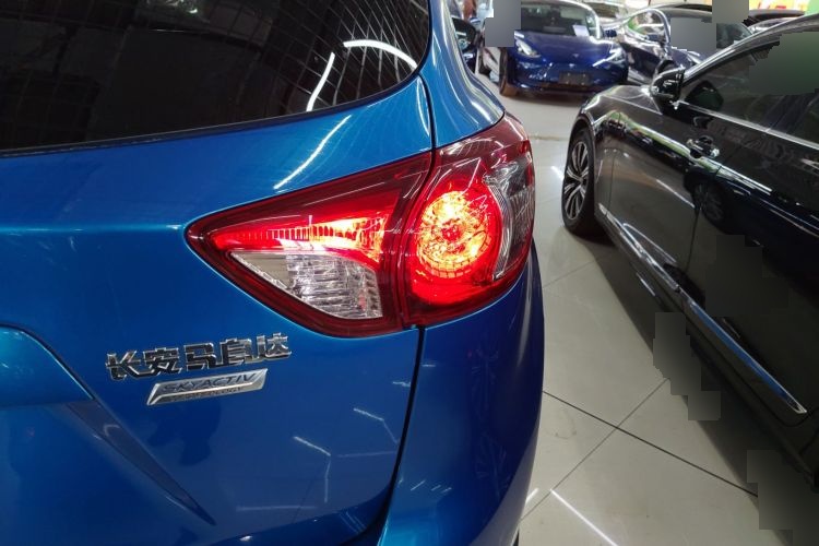2013 Mazda CX-5 - Main View