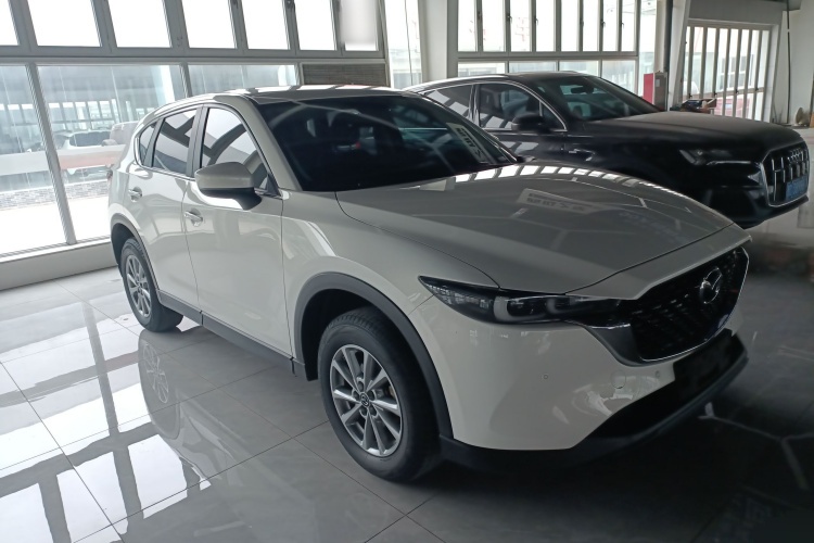 2022 Mazda CX-5 - Main View