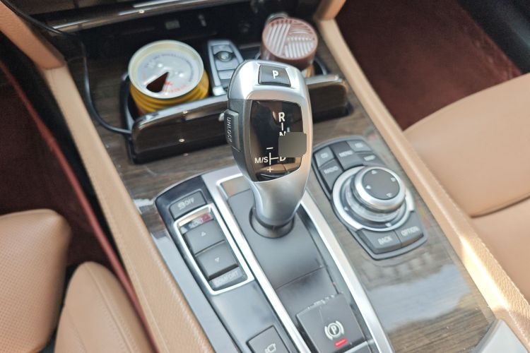 2011 BMW 7 Series - Main View