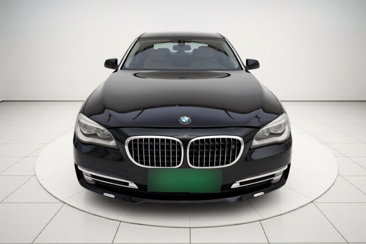 2011 BMW 7 Series - Main View