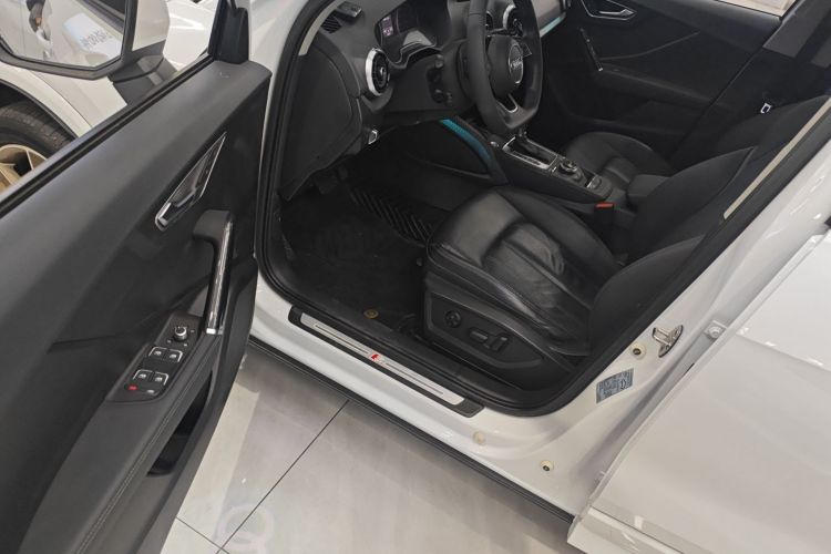 2022 Audi Q2L - Main View