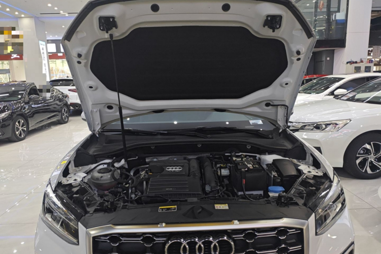 2022 Audi Q2L - Main View
