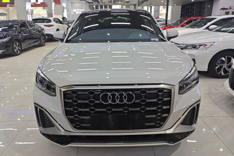 2022 Audi Q2L - Main View