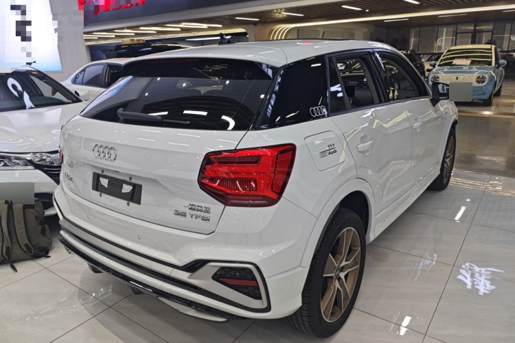 2022 Audi Q2L - Main View
