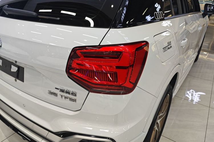 2022 Audi Q2L - Main View