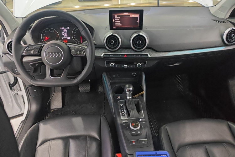 2022 Audi Q2L - Main View