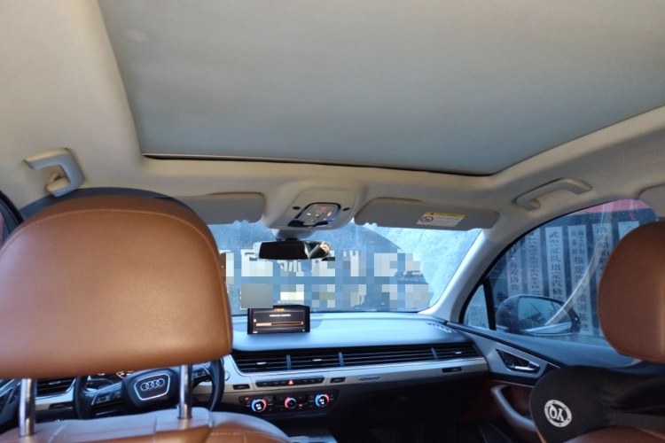 2019 Audi Q7 - Main View