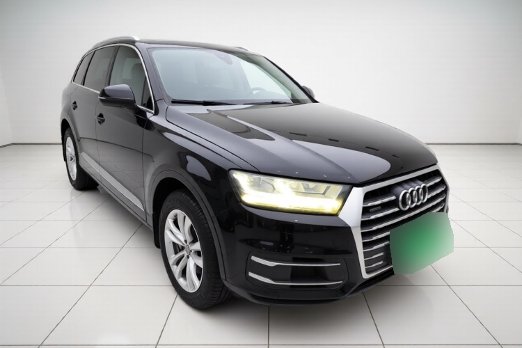2019 Audi Q7 - Main View
