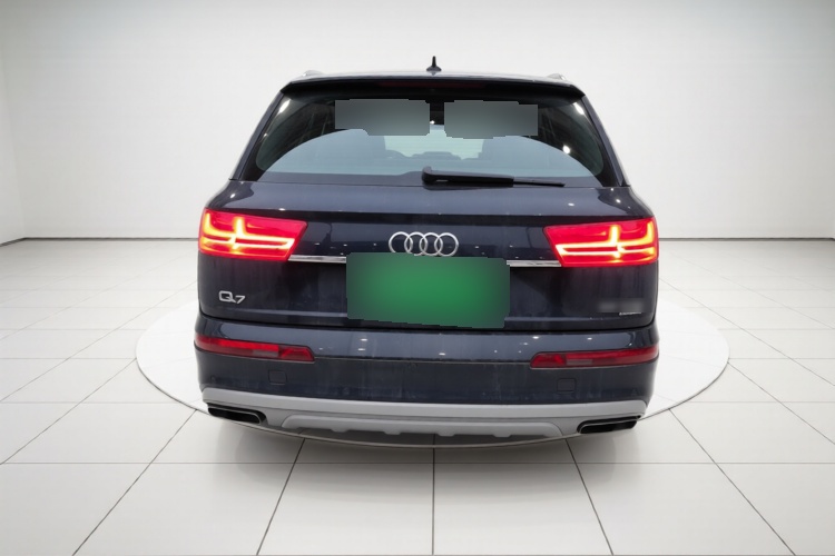2019 Audi Q7 - Main View