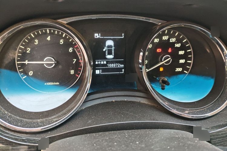 2016 Baojun 730 - Main View