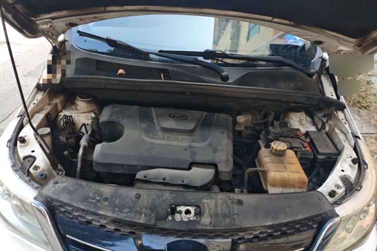 2016 Baojun 730 - Main View
