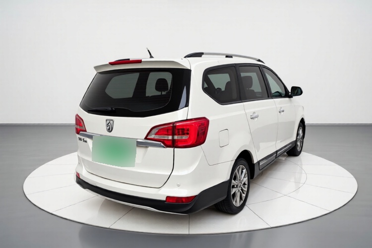 2016 Baojun 730 - Main View