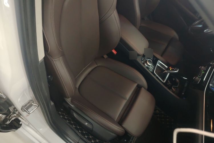 2022 BMW 1 Series - Main View