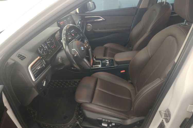 2022 BMW 1 Series - Main View