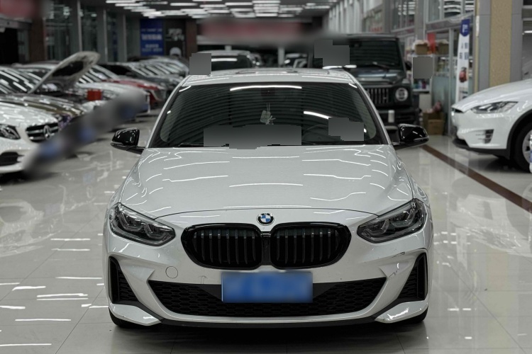 2022 BMW 1 Series - Main View