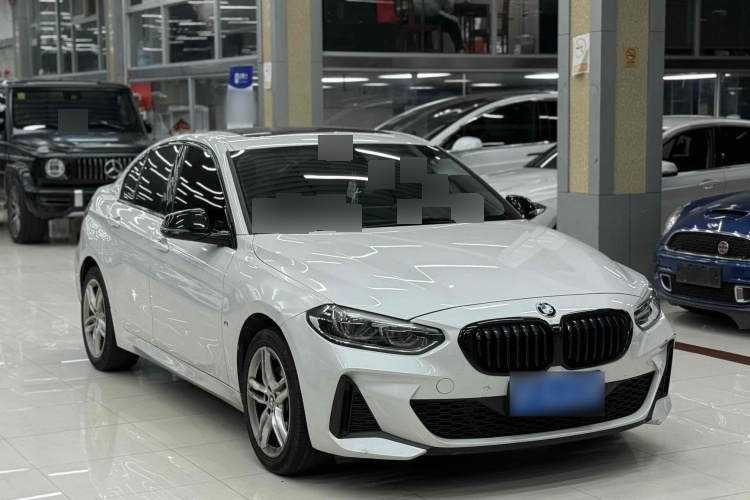2022 BMW 1 Series - Main View