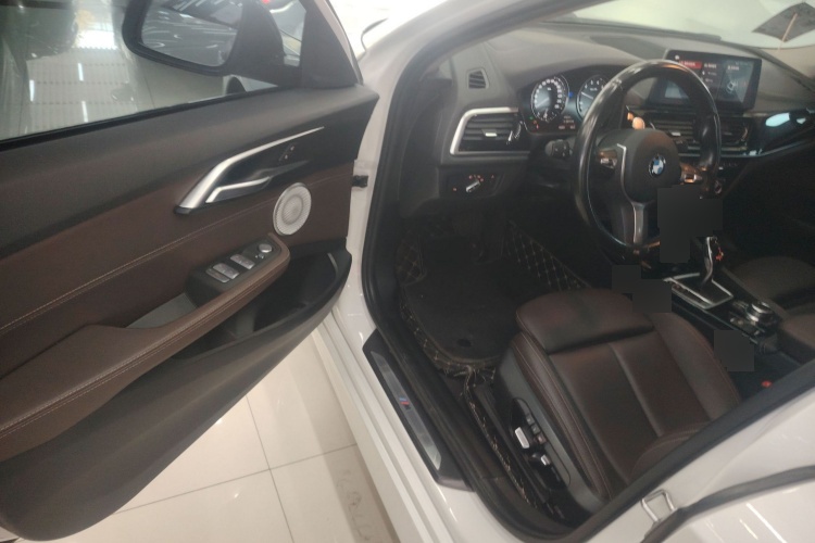 2022 BMW 1 Series - Main View