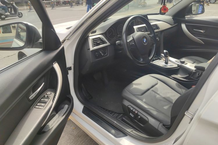 2015 BMW 3 Series - Main View