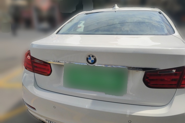 2015 BMW 3 Series - Main View
