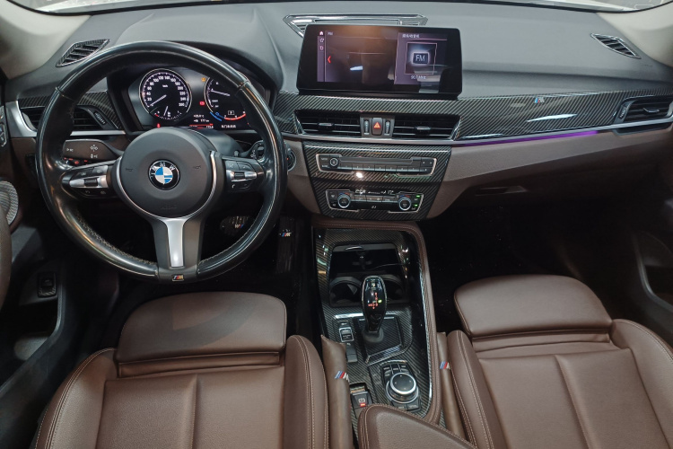 2021 BMW X1 - Main View
