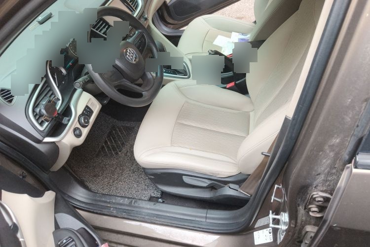 2017 Buick Yinglang - Main View