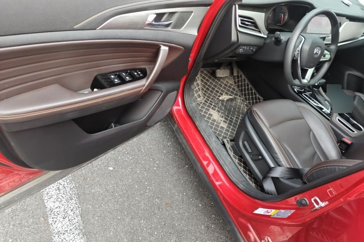 2018 Changan CS35PLUS - Main View