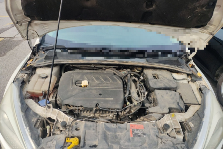2015 Ford Focus - Main View