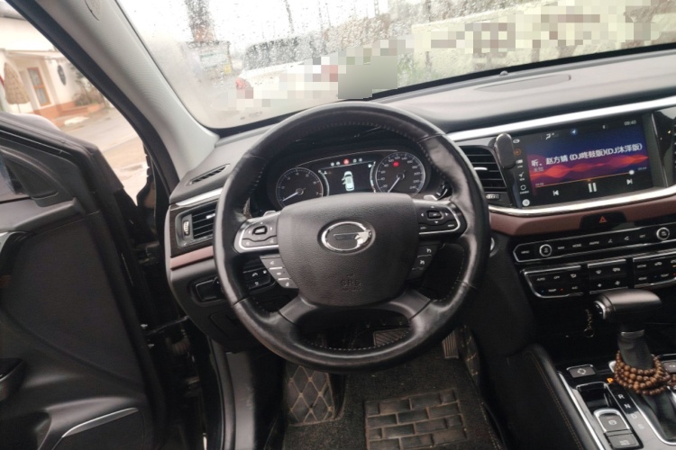 2017 GAC Gonow Trumpchi GS8 - Main View