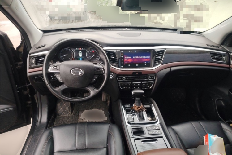 2017 GAC Gonow Trumpchi GS8 - Main View