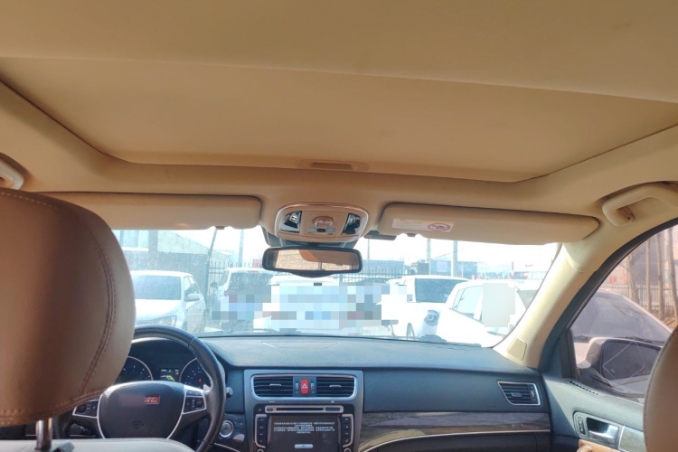 2015 Haval H8 - Main View