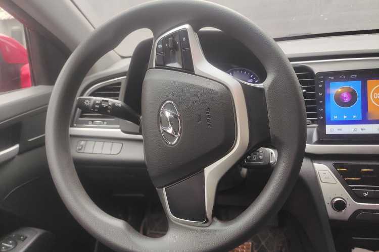 2016 Hyundai Lingdong - Main View
