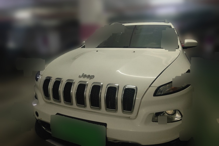 2017 Jeep Cherokee - Main View