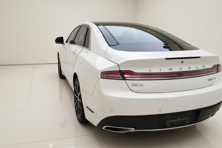 2020 Lincoln MKZ - Main View