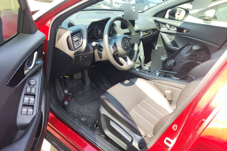 2021 Mazda CX-4 - Main View