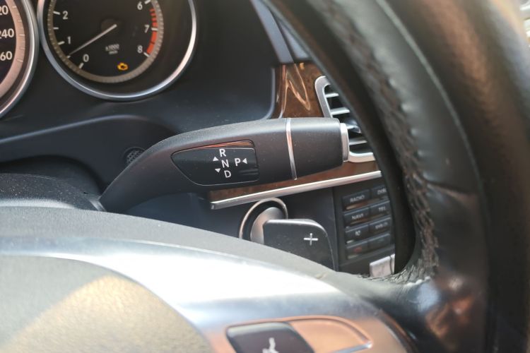 2015 Mercedes-Benz E-Class - Main View