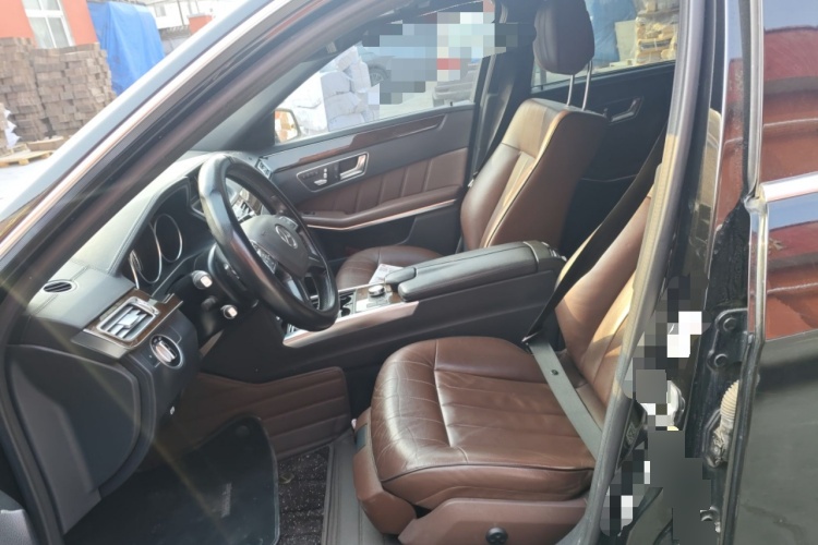 2015 Mercedes-Benz E-Class - Main View