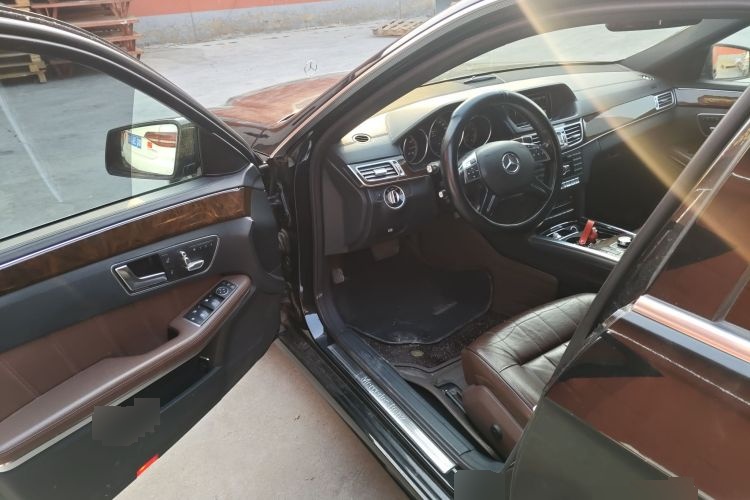 2015 Mercedes-Benz E-Class - Main View