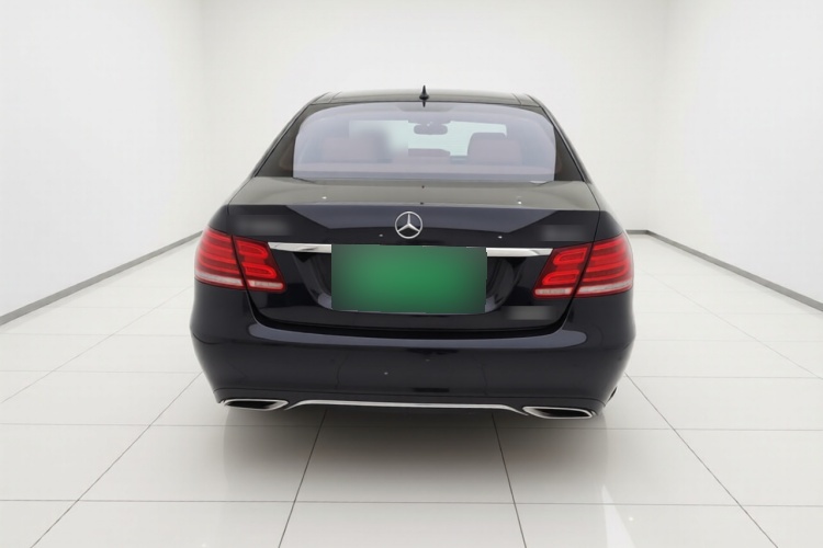 2015 Mercedes-Benz E-Class - Main View