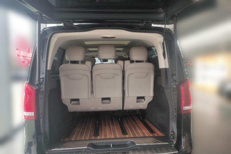 2021 Mercedes-Benz V-Class - Main View