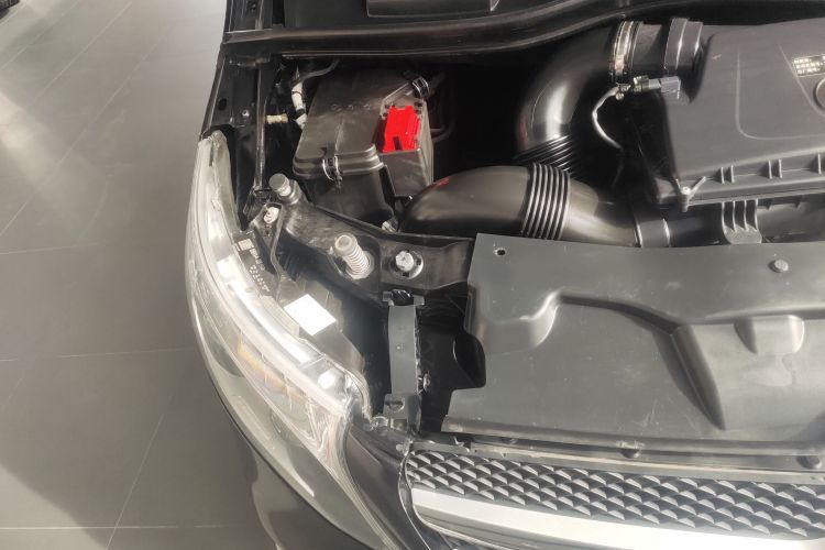 2021 Mercedes-Benz V-Class - Main View