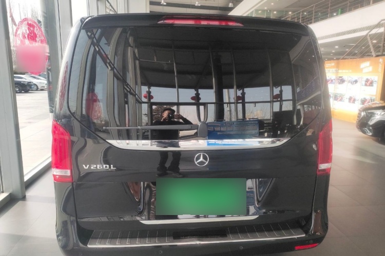 2021 Mercedes-Benz V-Class - Main View