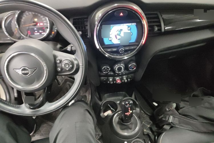 2019 MINI 15t One Plus Five Door Version C161634857182578 - Main View